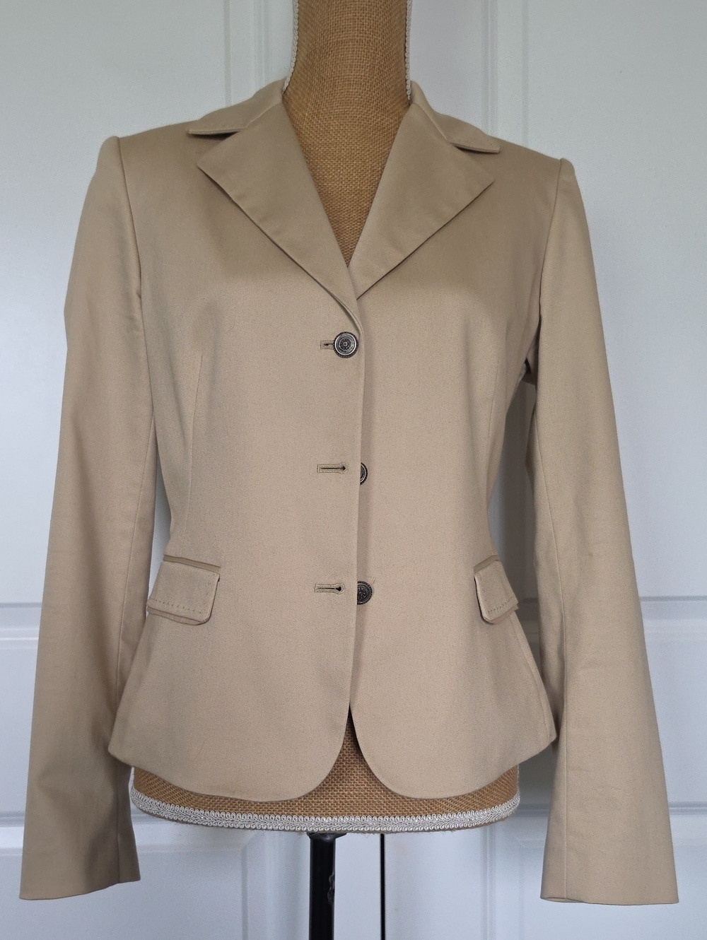Tahari Light Beige Tailored Blazer Jacket